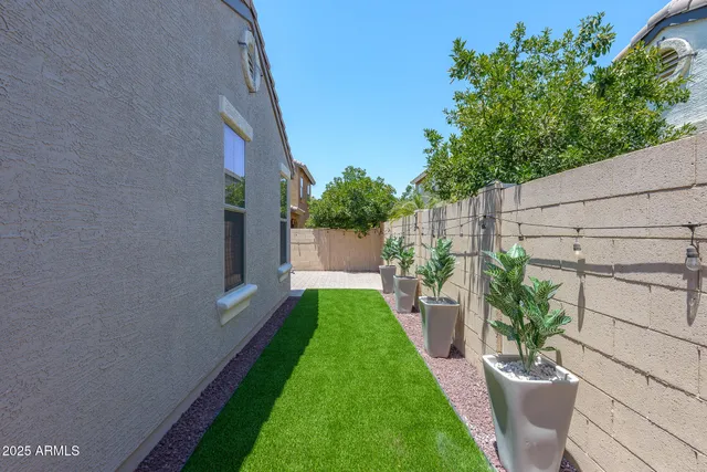 $2,595 | 21090 East Munoz Street, Queen Creek, AZ 85142