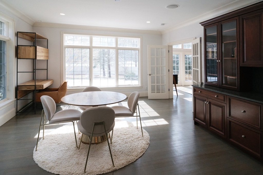 7 Rockport Road Weston, MA 02493 - Photo 11 of 39 Gallery Image 11