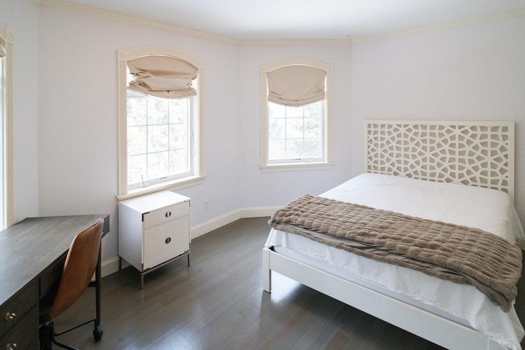 7 Rockport Road Weston, MA 02493 - Photo 20 of 39 Gallery Image 20