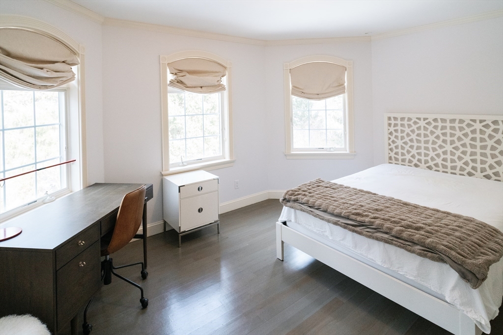 7 Rockport Road Weston, MA 02493 - Photo 21 of 39 Gallery Image 21