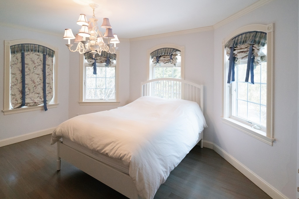 7 Rockport Road Weston, MA 02493 - Photo 24 of 39 Gallery Image 24