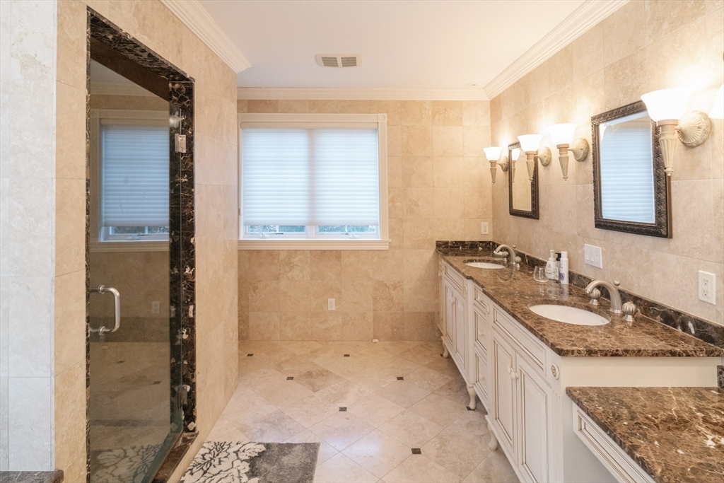 7 Rockport Road Weston, MA 02493 - Photo 27 of 39 Gallery Image 27