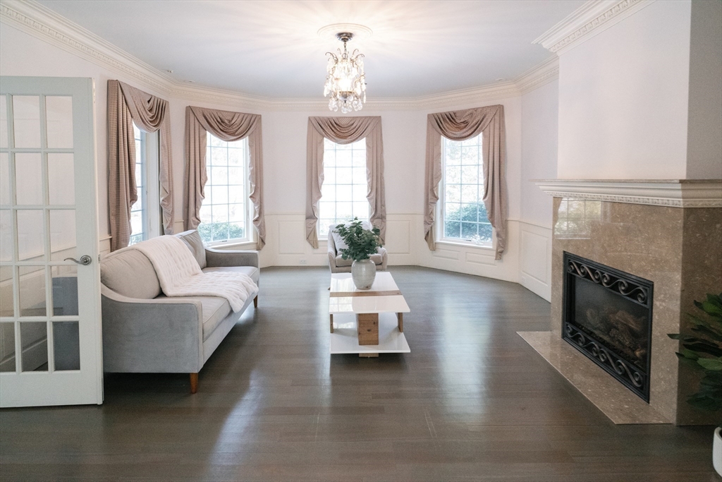 7 Rockport Road Weston, MA 02493 - Photo 10 of 39 Gallery Image 10