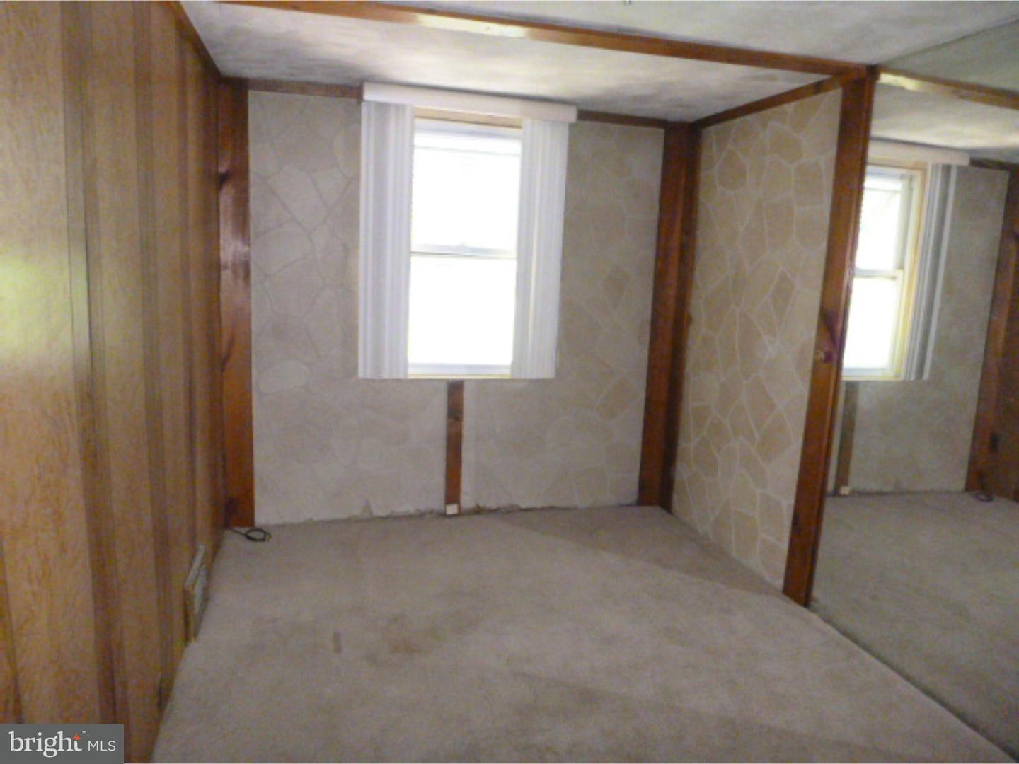 11 Concord Road Darby, PA 19023 - Photo 6 of 13