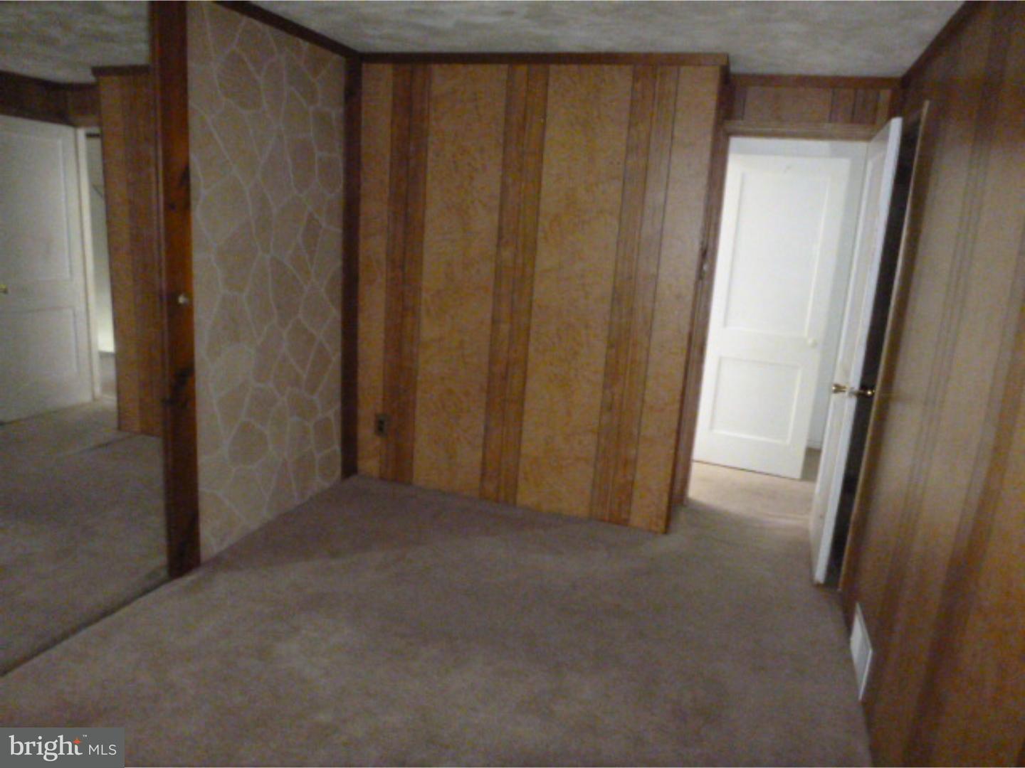 11 Concord Road Darby, PA 19023 - Photo 7 of 13