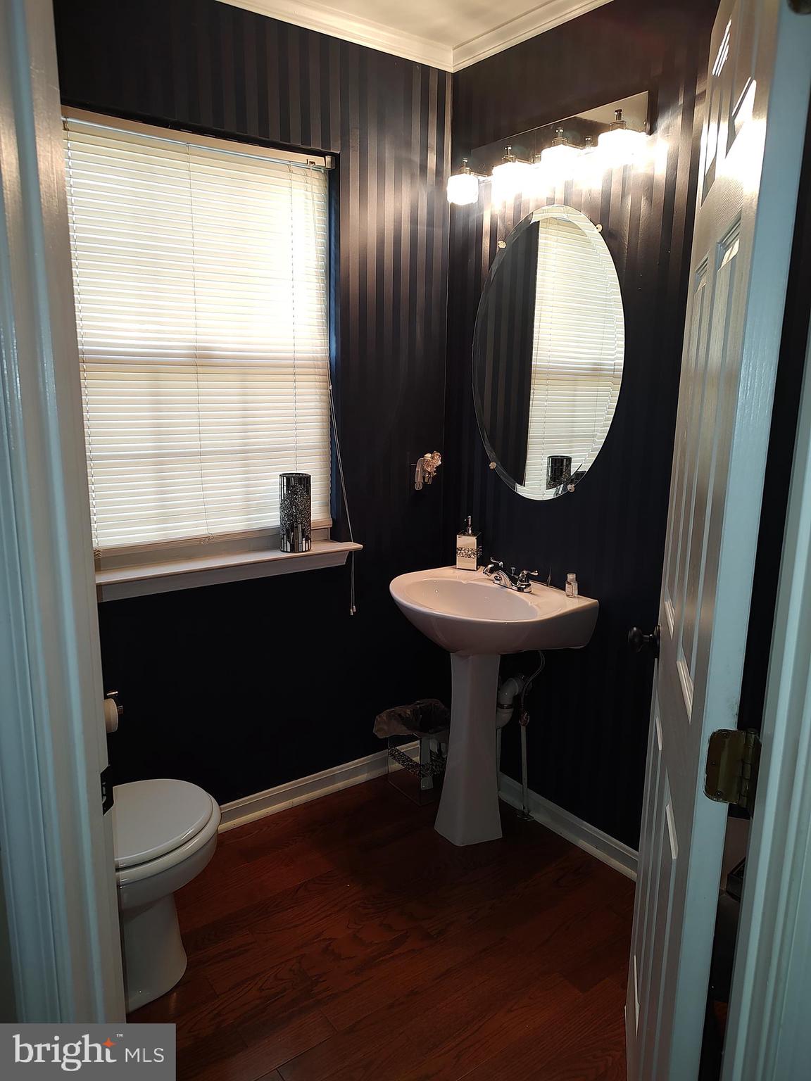 3808 Asquith Court Springdale, MD 20721 - Photo 3 of 36 BA on main level
