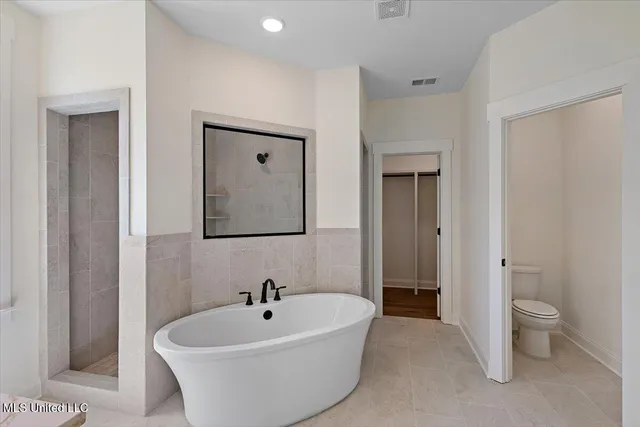 $370,900 | 781 Coahoma Court, Nesbit, MS 38651