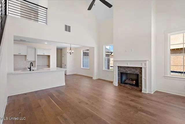 $370,900 | 781 Coahoma Court, Nesbit, MS 38651