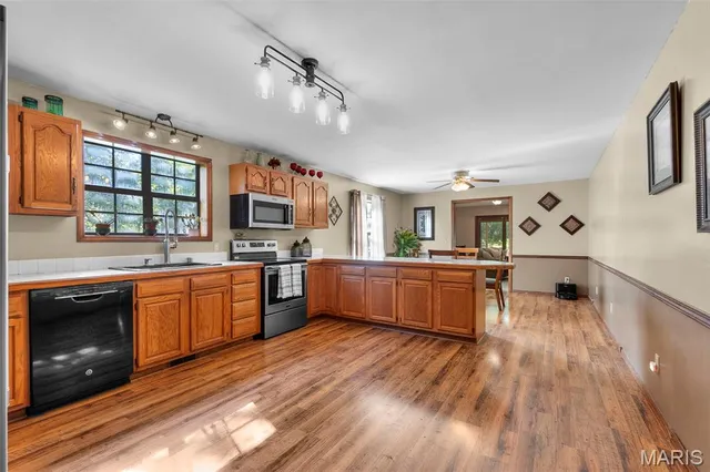 $279,000 | 18328 Lake Cir Drive, Dexter, MO 63841