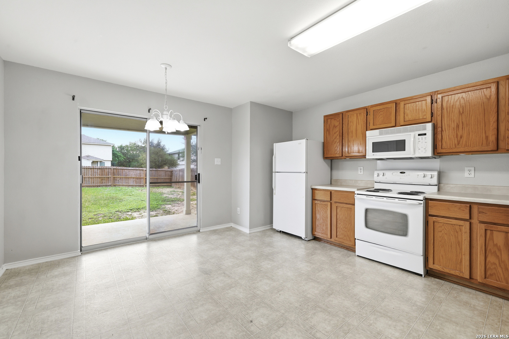 430 Bridle Ridge San Antonio, TX 78227 - Photo 5 of 22