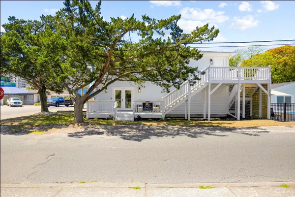 $1,200,000 | 301 5th Avenue South, North Myrtle Beach, SC 29582