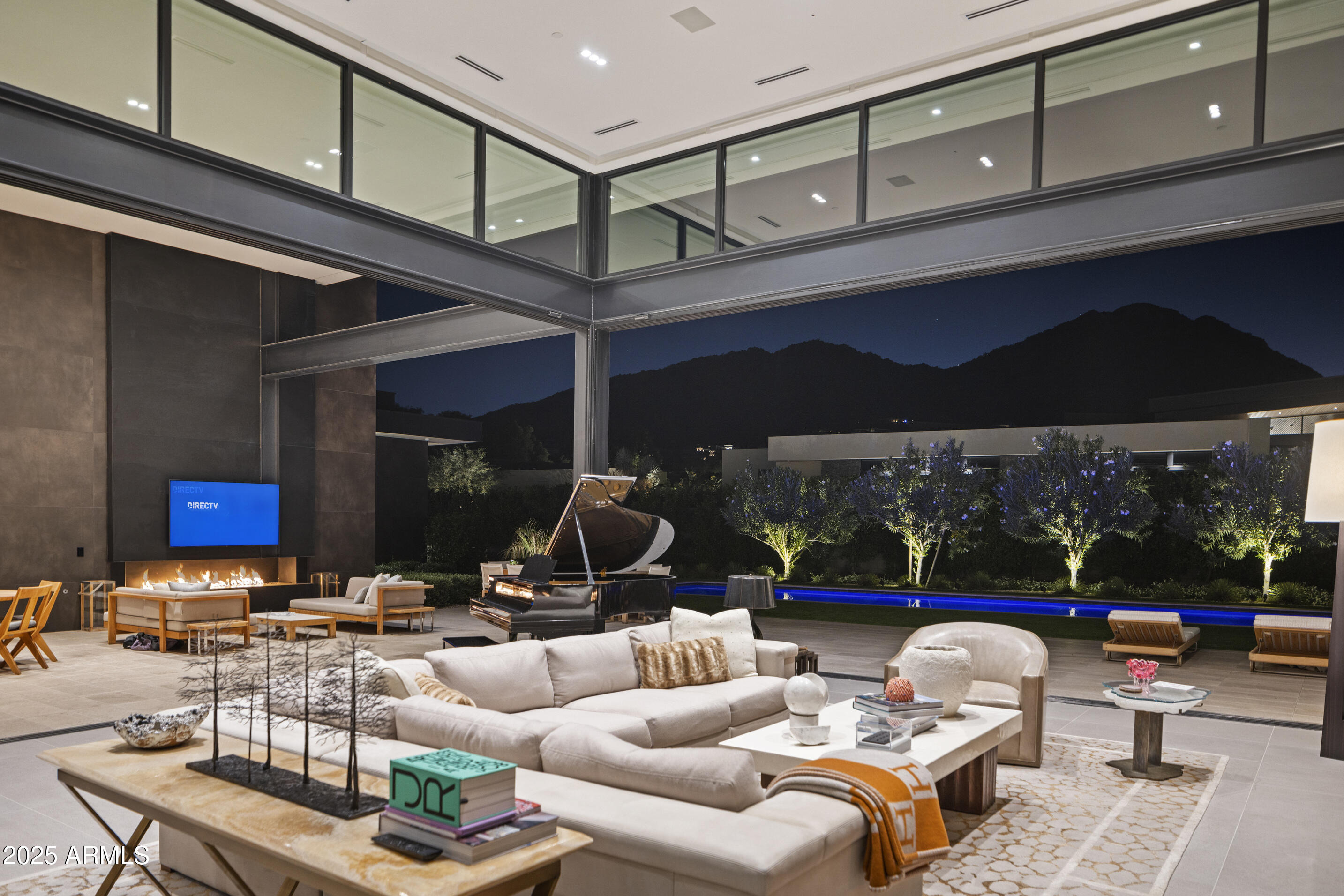 6427 East Luke Road Paradise Valley, AZ 85253 - Photo 3 of 28 Great Room