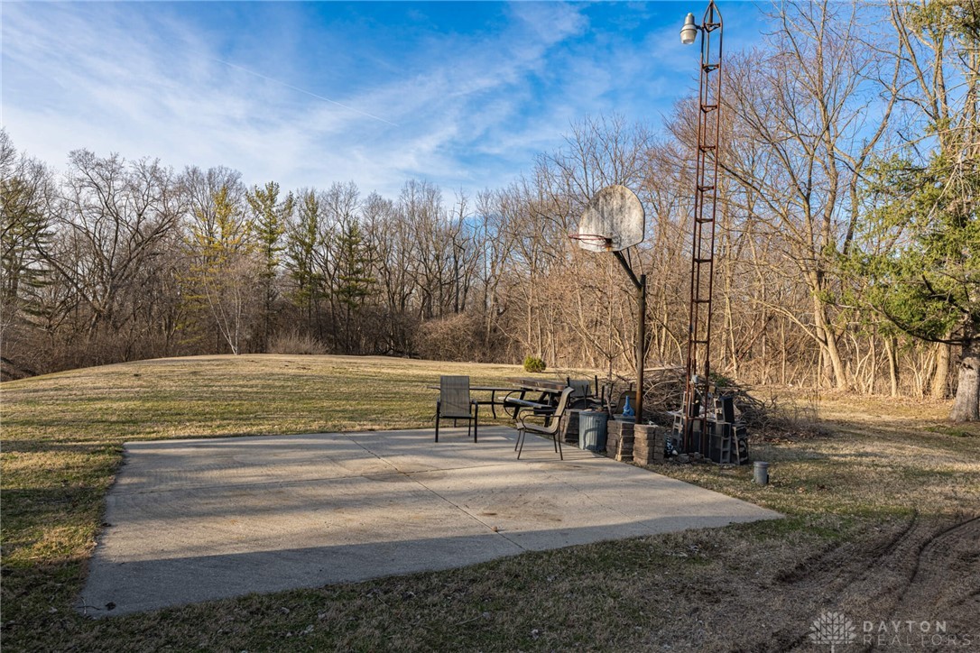 6056 Dayton Springfield Road Springfield, OH 45502 - Photo 31 of 39 Gallery Image 31