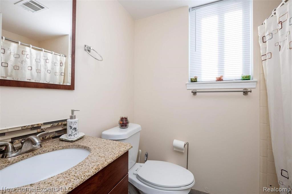 2170 Highsplint Drive Rochester Hills, MI 48307 - Photo 14 of 26