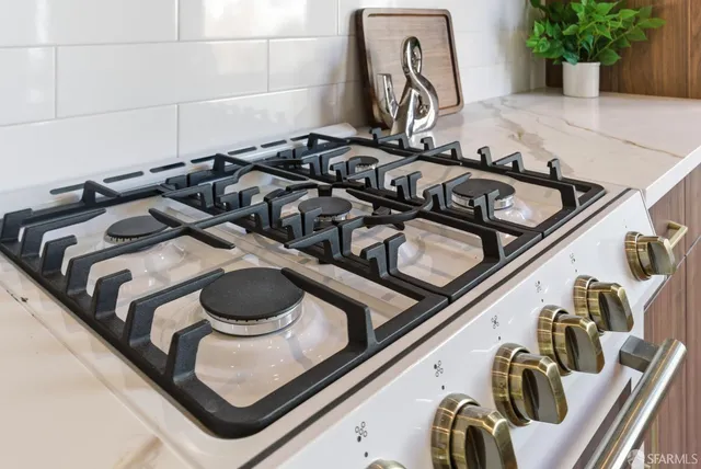 a close view of sink