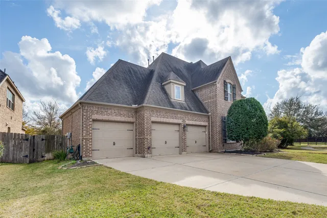 $775,000 | 4307 Walston Ridge Court, Sugar Land, TX 77479
