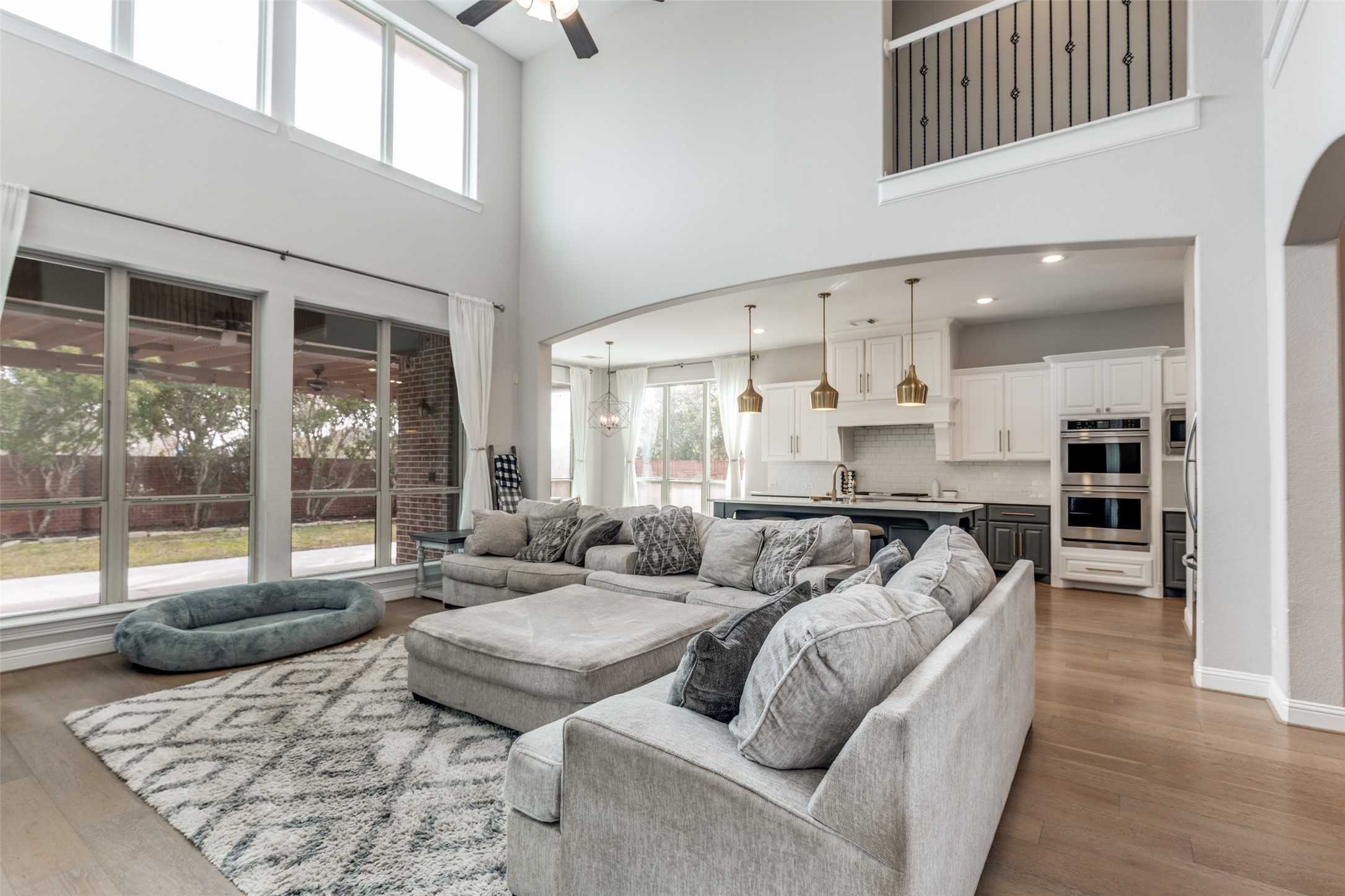 4307 Walston Ridge Court Sugar Land, TX 77479 - Photo 7 of 25 Living Room