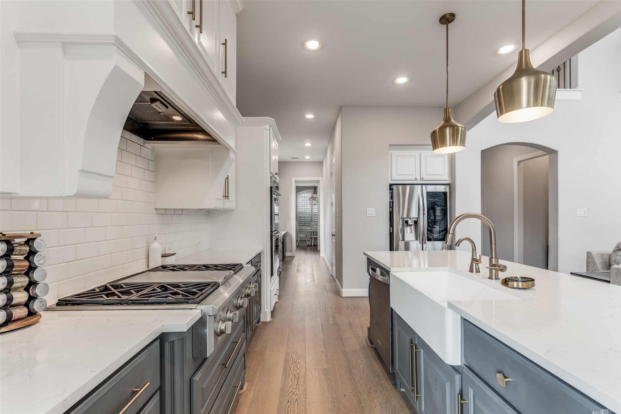 4307 Walston Ridge Court Sugar Land, TX 77479 - Photo 10 of 25 Kitchen