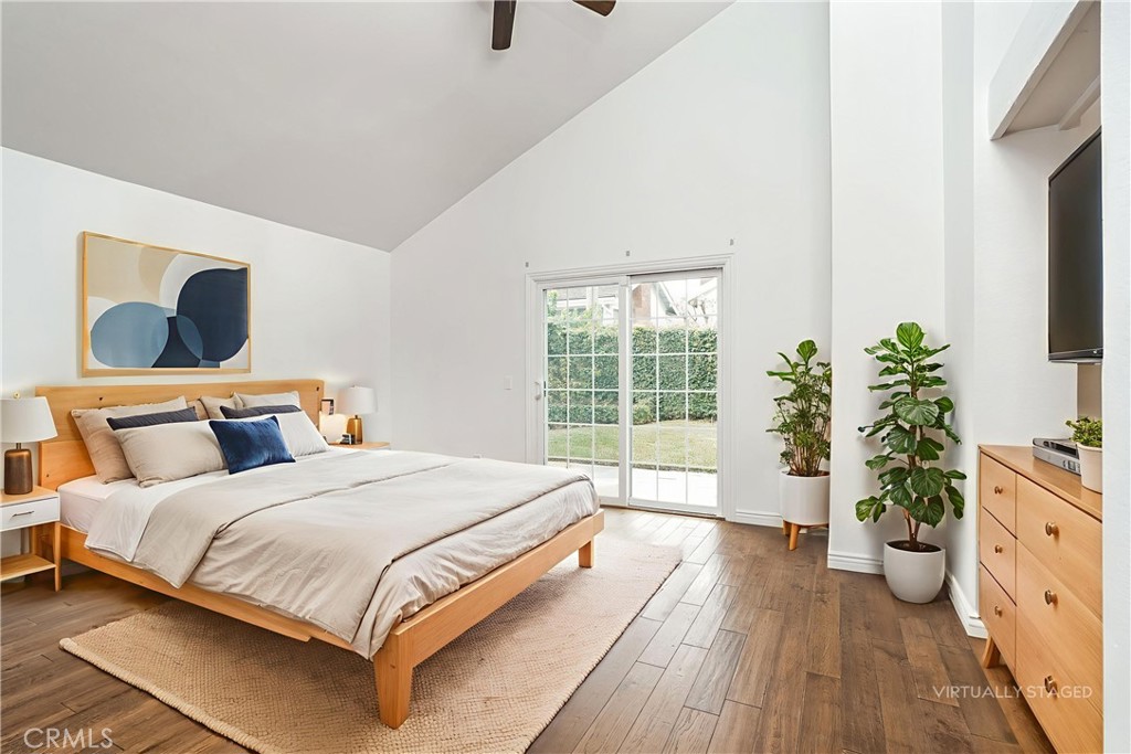 4 Aberdeen Street Irvine, CA 92620 - Photo 13 of 27 Master bedroom suite-AI staging photo