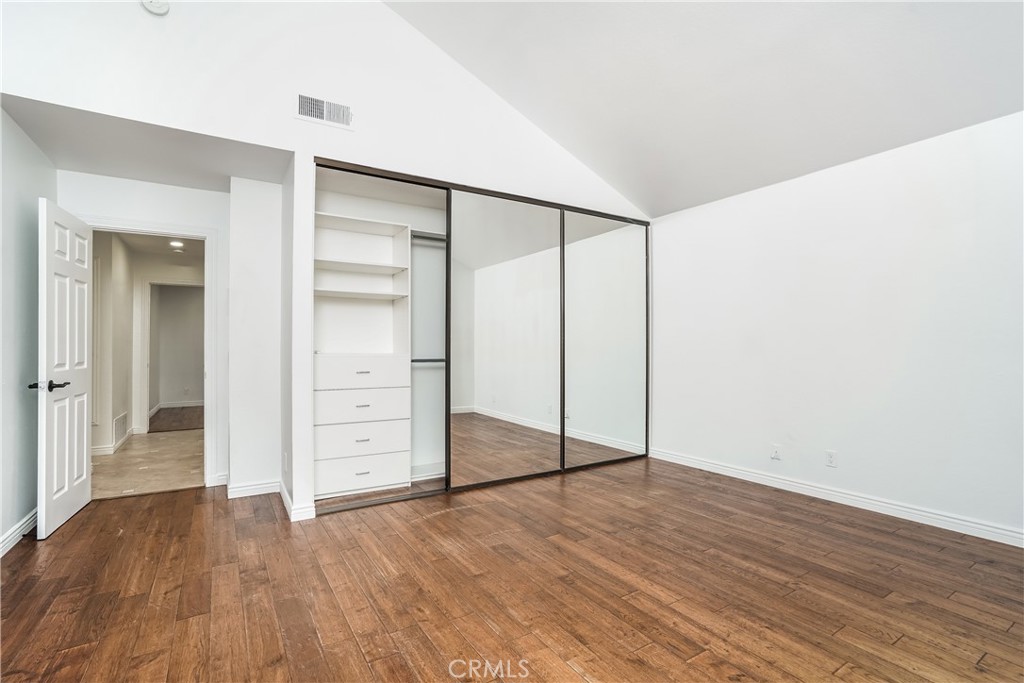 4 Aberdeen Street Irvine, CA 92620 - Photo 15 of 27 Master bedroom