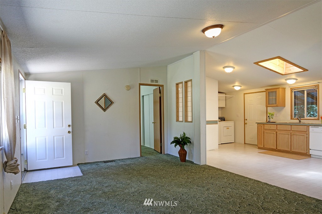 5045 Northeast Hendrickson Road Poulsbo, WA 98370 - Photo 3 of 11 Gallery Image 3