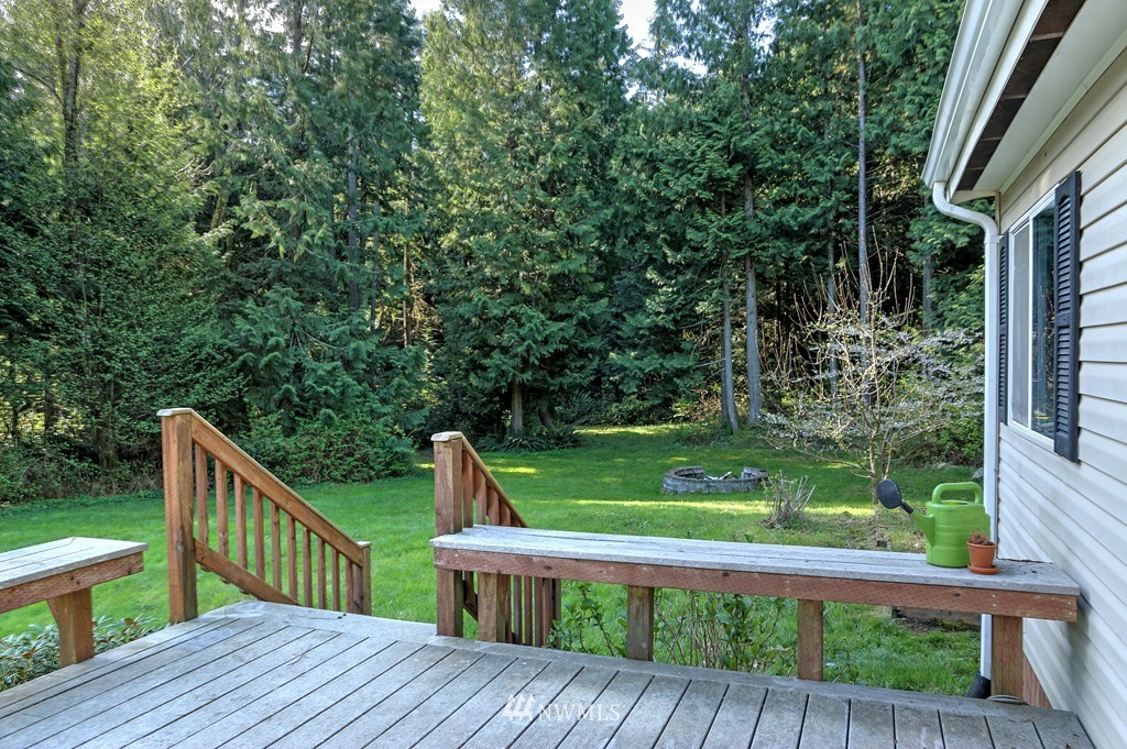 5045 Northeast Hendrickson Road Poulsbo, WA 98370 - Photo 9 of 11 Gallery Image 9