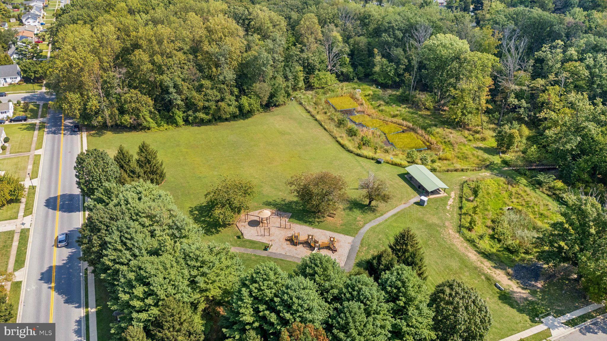 6200 Gilston Park Road Catonsville, MD 21228 - Photo 34 of 34 an aerial view of a residential houses with yard