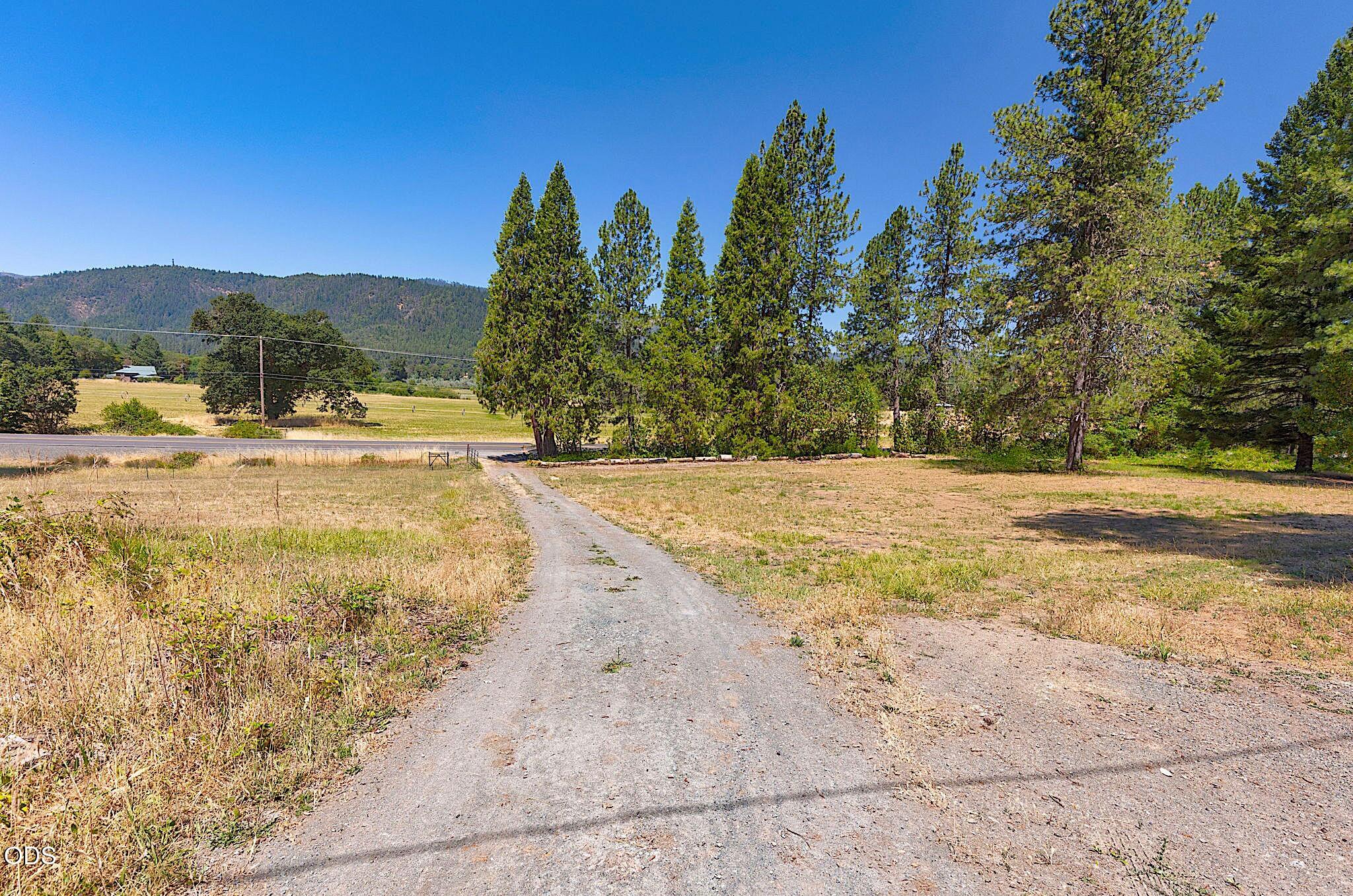 11230 Lower River Road Grants Pass, OR 97526 - Photo 22 of 29