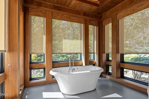 $2,950,000 | 32409 Archdale Drive, Chapel Hill, NC 27517