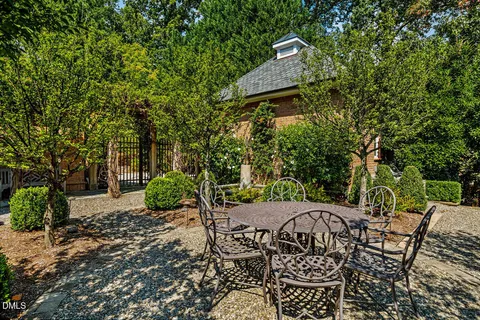 $2,950,000 | 32409 Archdale Drive, Chapel Hill, NC 27517