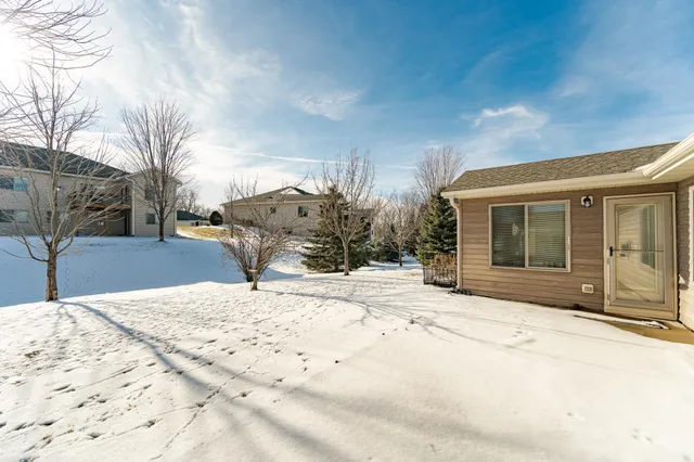 $389,000 | 948 Southern Ridge Drive Southwest, Rochester, MN 55902
