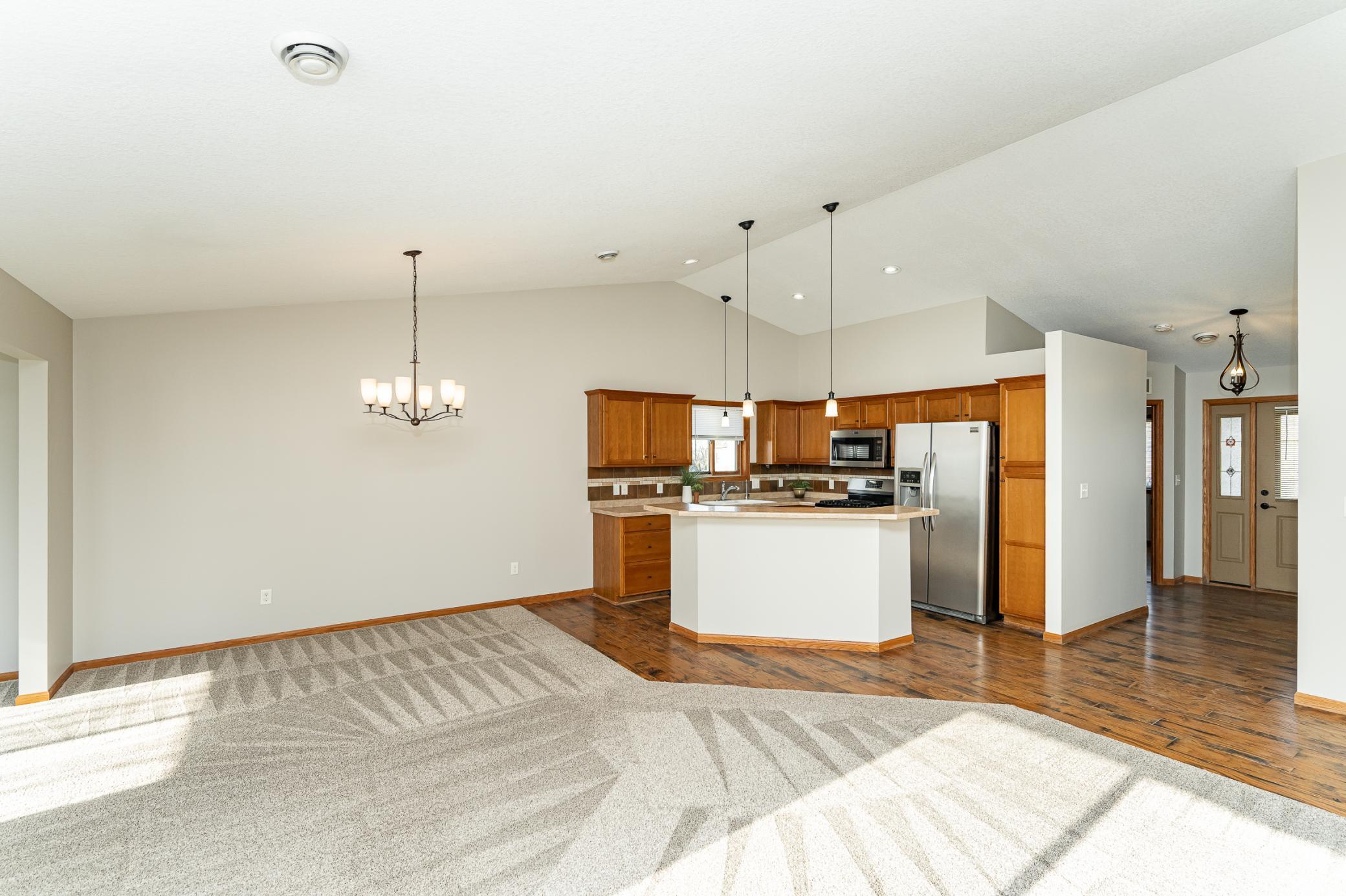 948 Southern Ridge Drive Southwest Rochester, MN 55902 - Photo 10 of 35