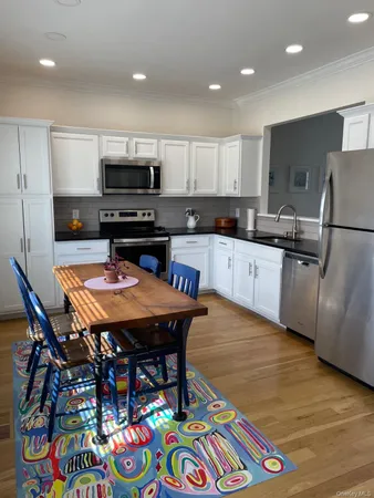 $460,000 | 359 Verplanck Avenue, Beacon, NY 12508