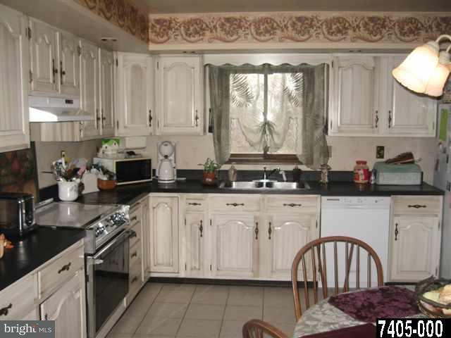 290 Wiley Mill Road New Park, PA 17352 - Photo 3 of 13 Gallery Image 3