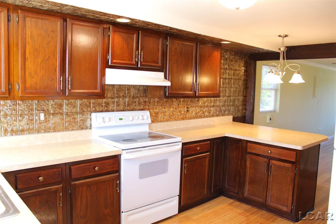 10811 Austin Road Brooklyn, MI 49230 - Photo 7 of 20 31316113-6.JPG