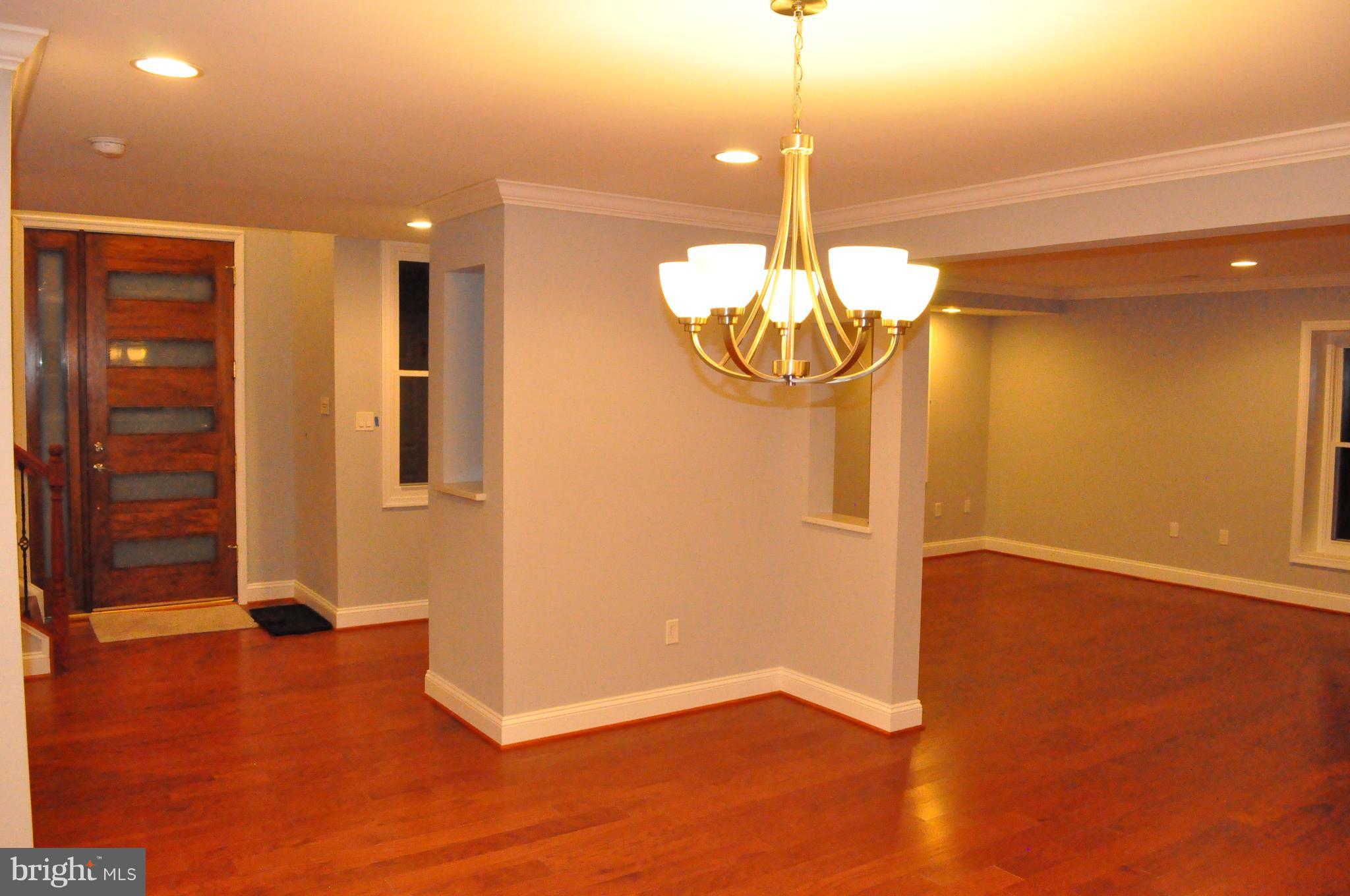 12003 Fort Washington Road Fort Washington, MD 20744 - Photo 11 of 27 Dining rm night 2