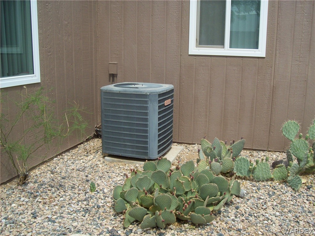 501 Teddy Roosevelt Road Golden Valley, AZ 86413 - Photo 17 of 18
