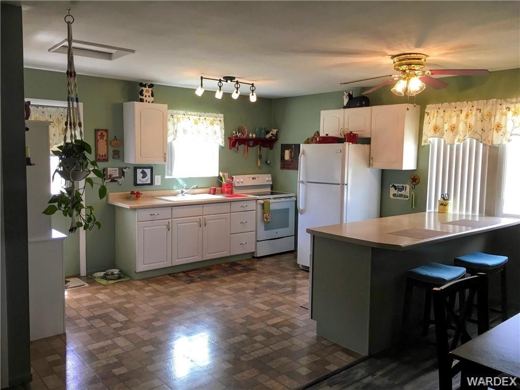 501 Teddy Roosevelt Road Golden Valley, AZ 86413 - Photo 9 of 18