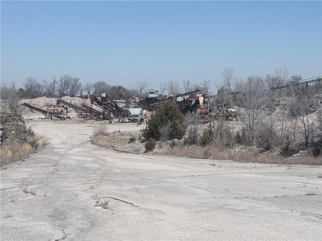 5886 Cr 3570 Road Neodesha, KS 66757 - Photo 13 of 26