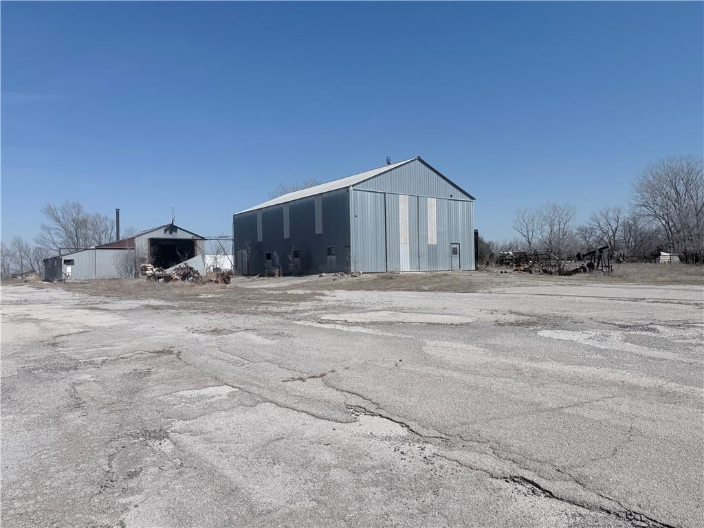 5886 Cr 3570 Road Neodesha, KS 66757 - Photo 10 of 26