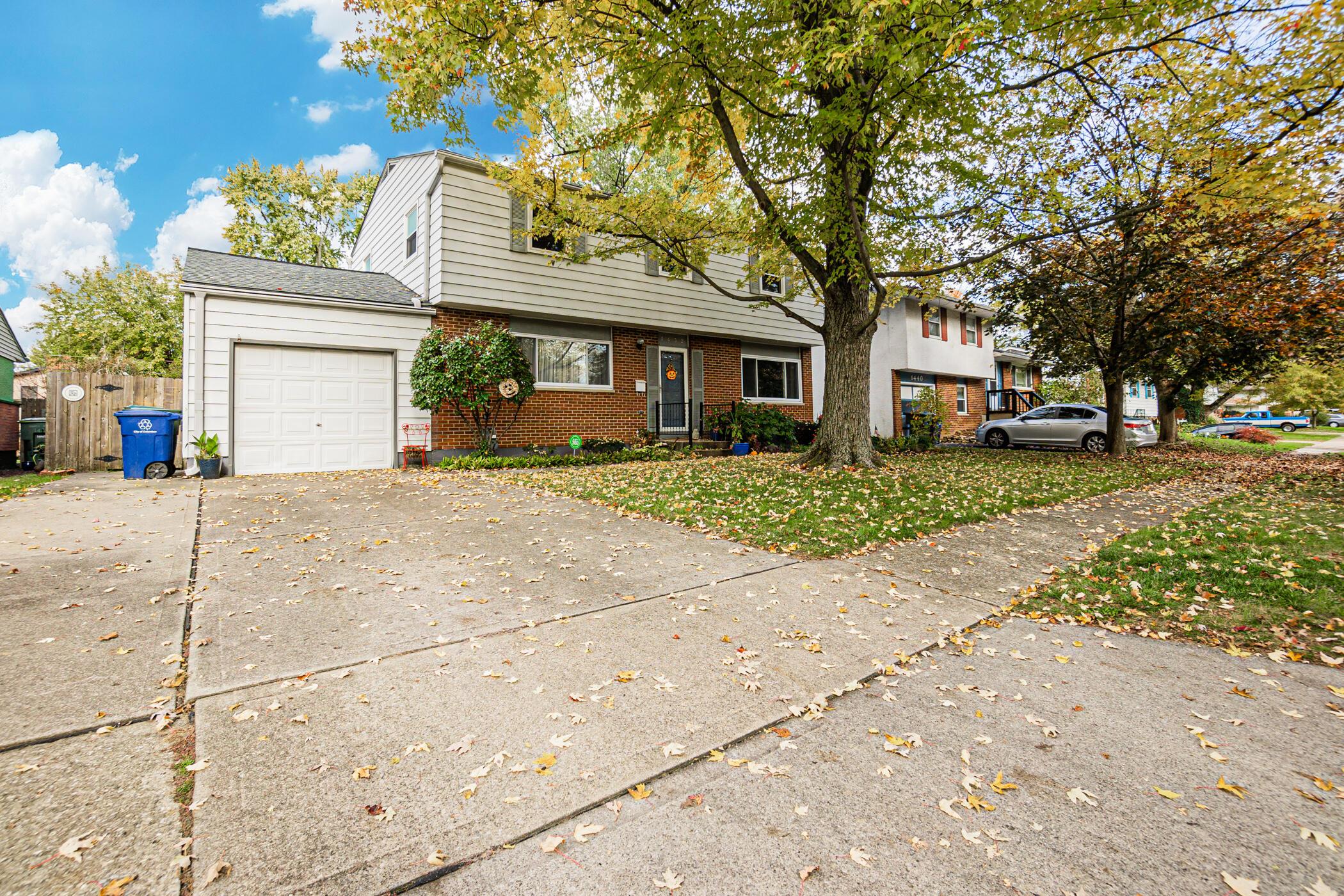 1432 Thurell Road Columbus, OH 43229 - Photo 3 of 49 1432 Thurell Road Columbus, OH 43229 00