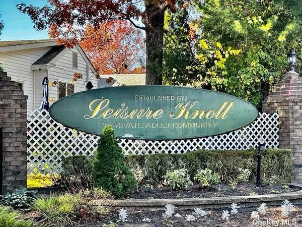 a view of a back yard of a house