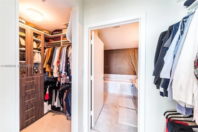 $699,000 | 244 Biscayne Boulevard, Unit 4407, Miami, FL 33132