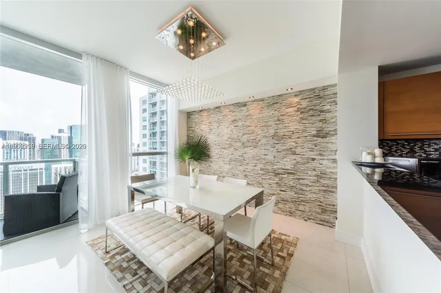 $699,000 | 244 Biscayne Boulevard, Unit 4407, Miami, FL 33132
