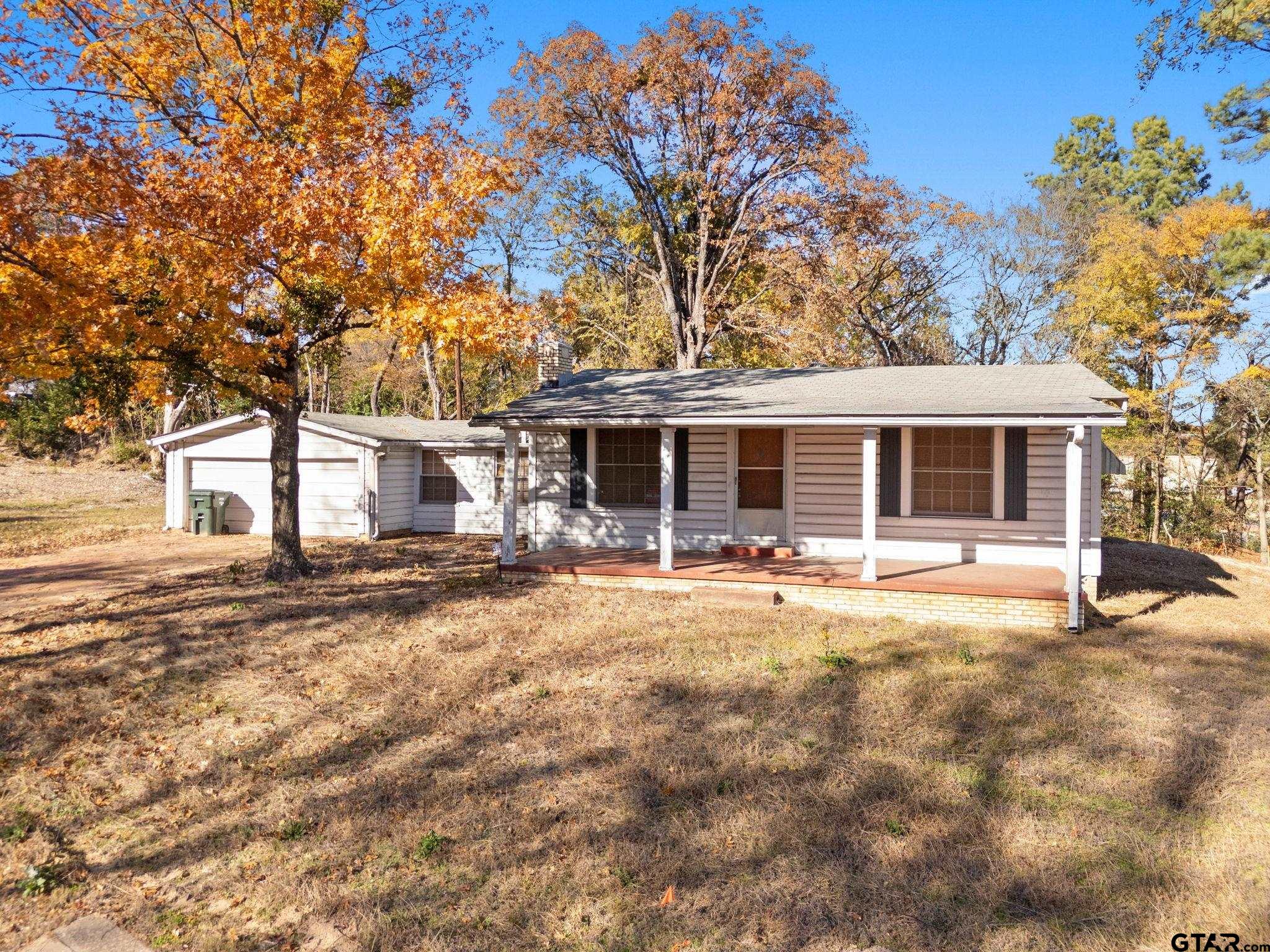 3819 Old Chandler Road Tyler, TX 75702 - Photo 3 of 30 Gallery Image 3