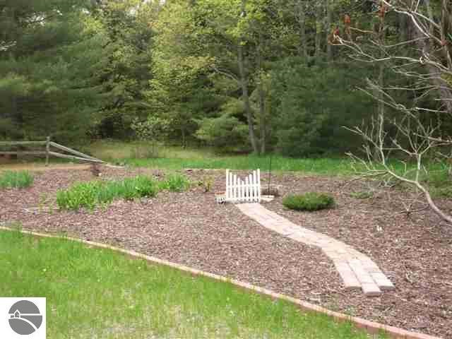 19673 Cedar Run Road Traverse City, MI 49684 - Photo 44 of 46 1827333-43.JPG
