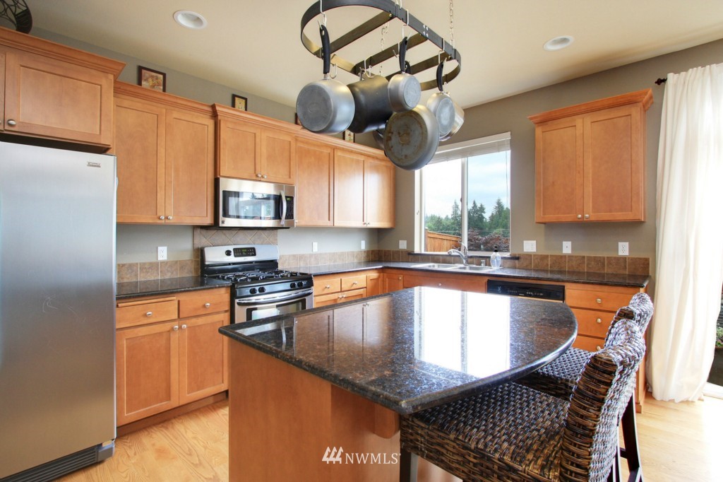 3732 226th Street Southeast Bothell, WA 98021 - Photo 3 of 15