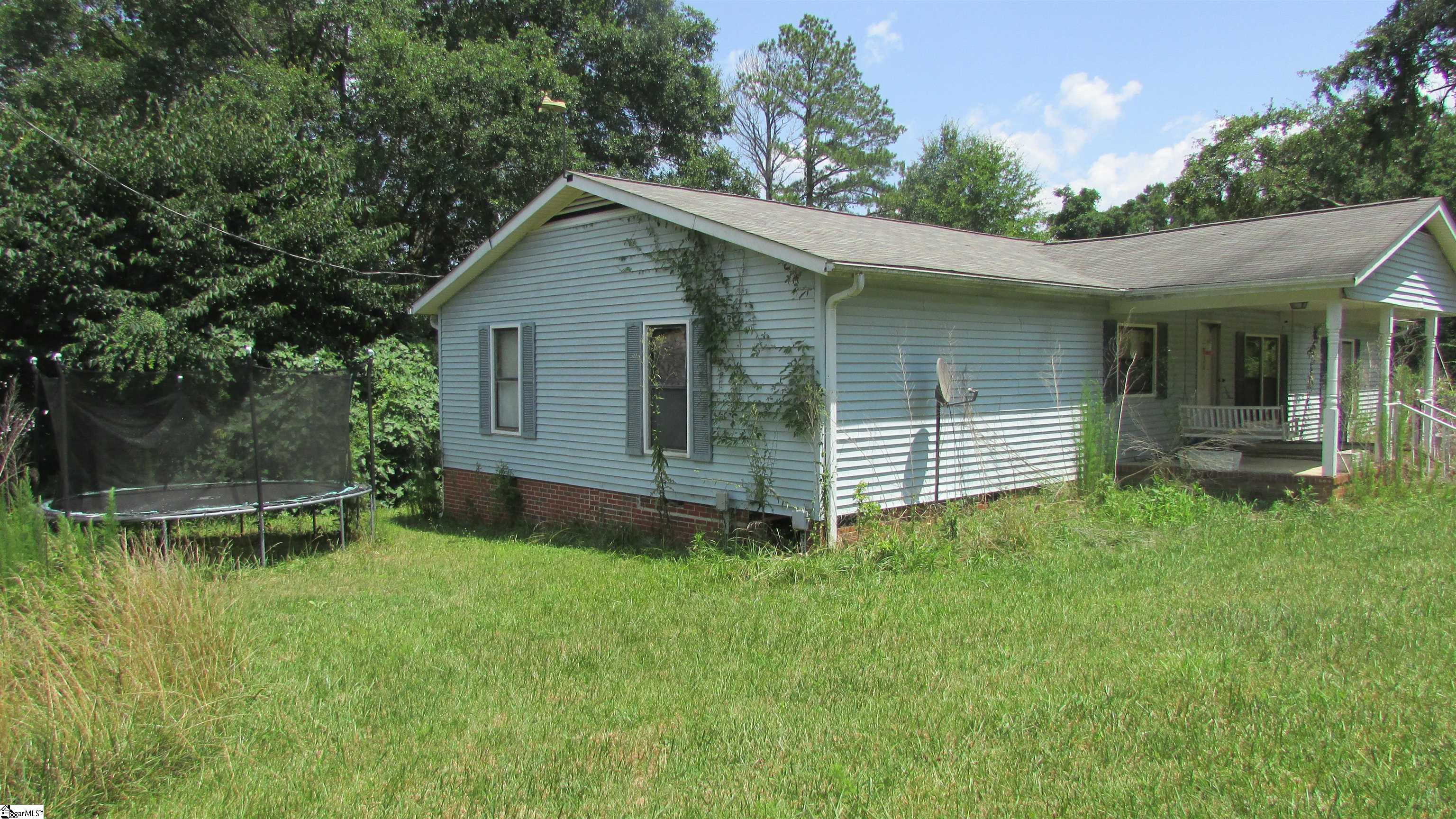 7831 Neely Ferry Road Laurens, SC 29360 - Photo 5 of 17