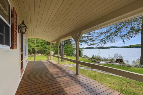 $3,250,000 | 61 Wallace Point Road, Moultonborough, NH 03254
