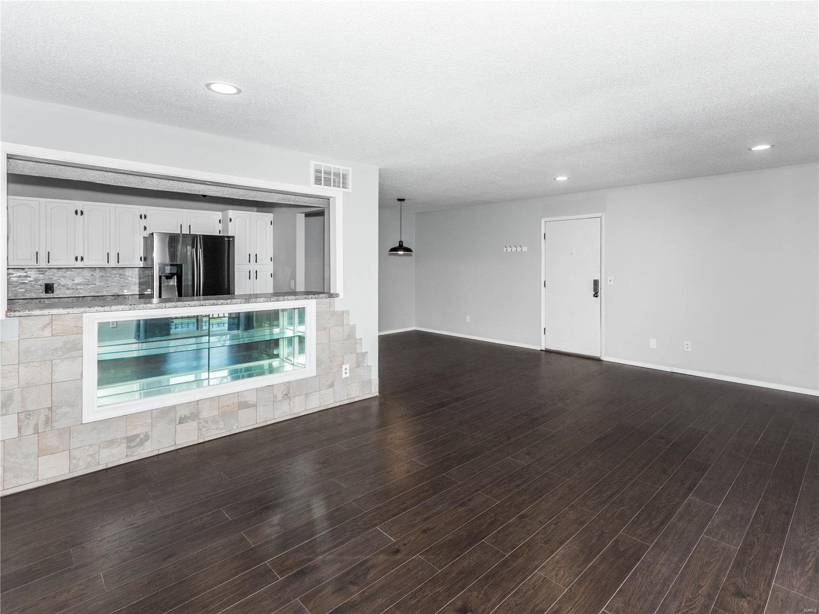 5555 Heintz Road, Unit 7 St. Louis, MO 63129 - Photo 8 of 26 Gallery Image 8